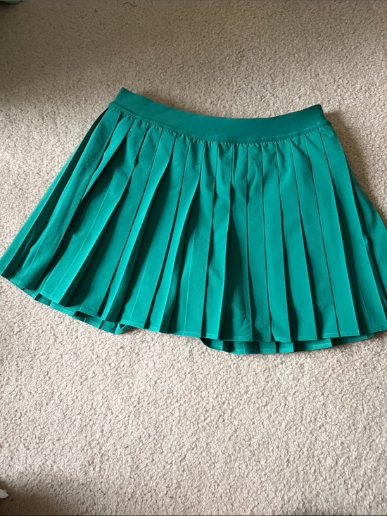 lululemon athletica Dresses & Skirts - NEW lululemon athletica Pleated Mini Skirt in Teal Green